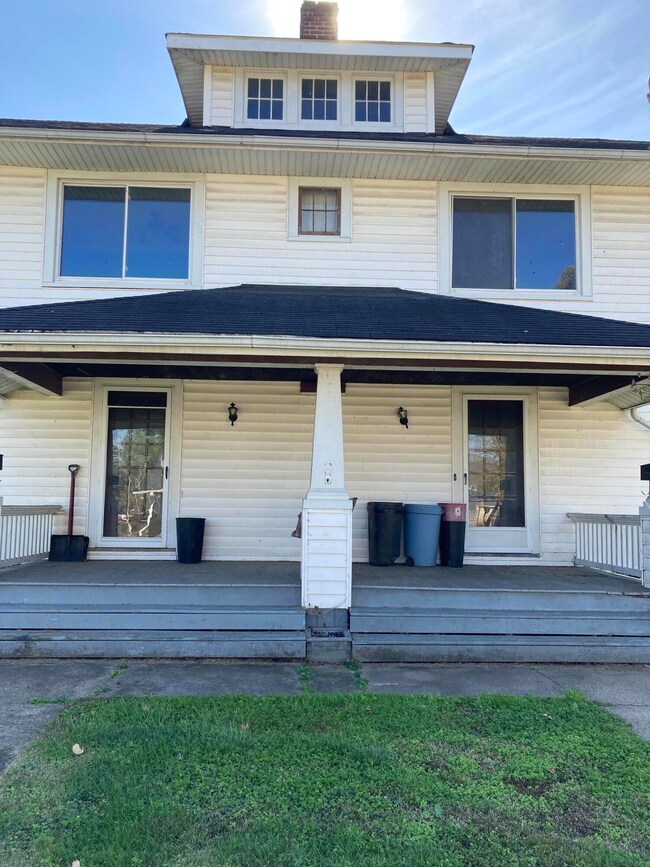 410 E 4th St unit 3, Augusta, KY 41002 - photo 2