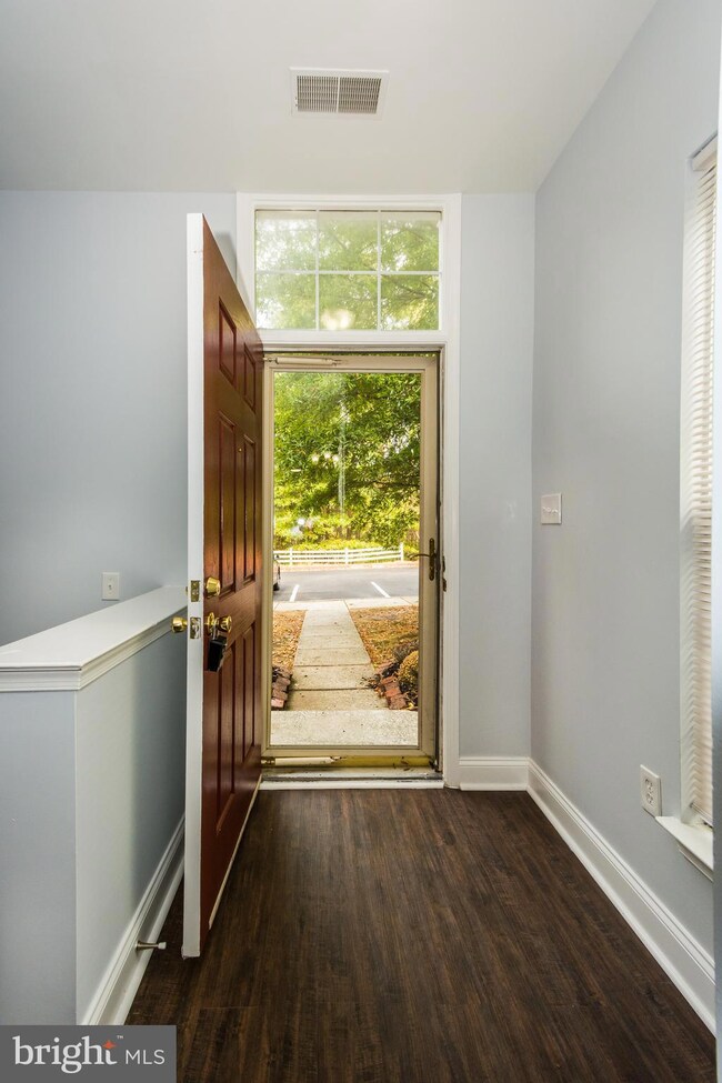 2607 Portola Ct, Odenton, MD 21113 - photo 3