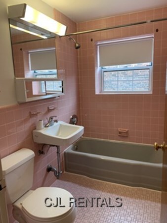 8 Lake St unit 5, Arlington, MA 02474 - photo 5