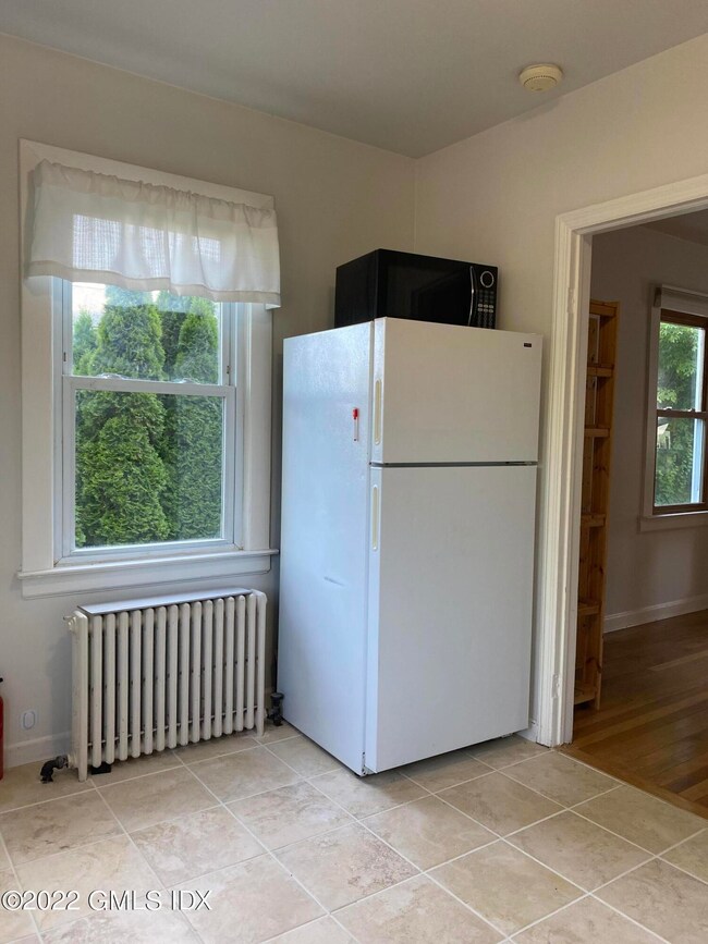 33 Cognewaugh Rd, Cos Cob, CT 06807 - photo 6