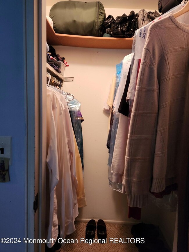 3A Minnesota - MBR walkin closet