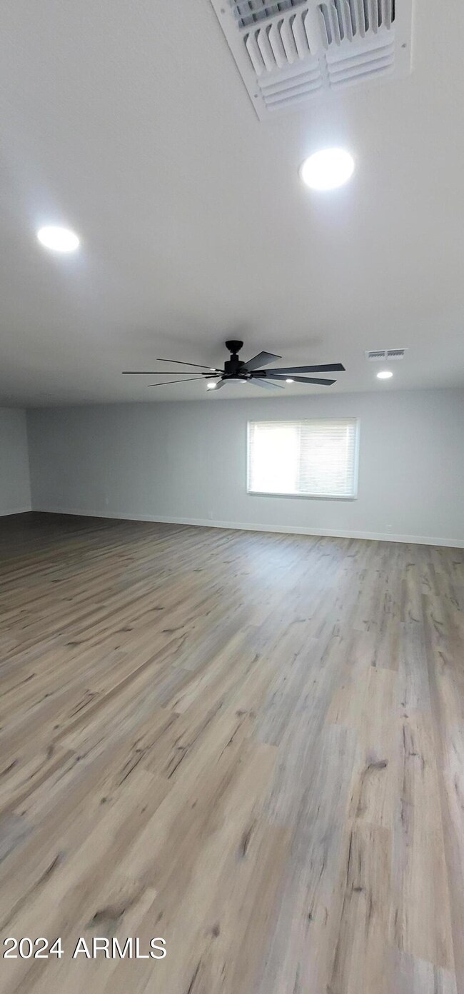 6344 W Berkeley Rd, Phoenix, AZ 85035 - photo 7