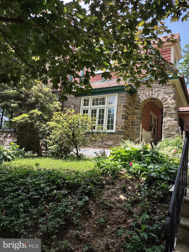 407 E Allens Ln, Philadelphia, PA 19119 - photo 4