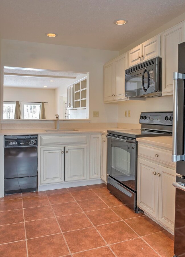 45 Windsor Ct, Keene, NH 03431 - photo 6