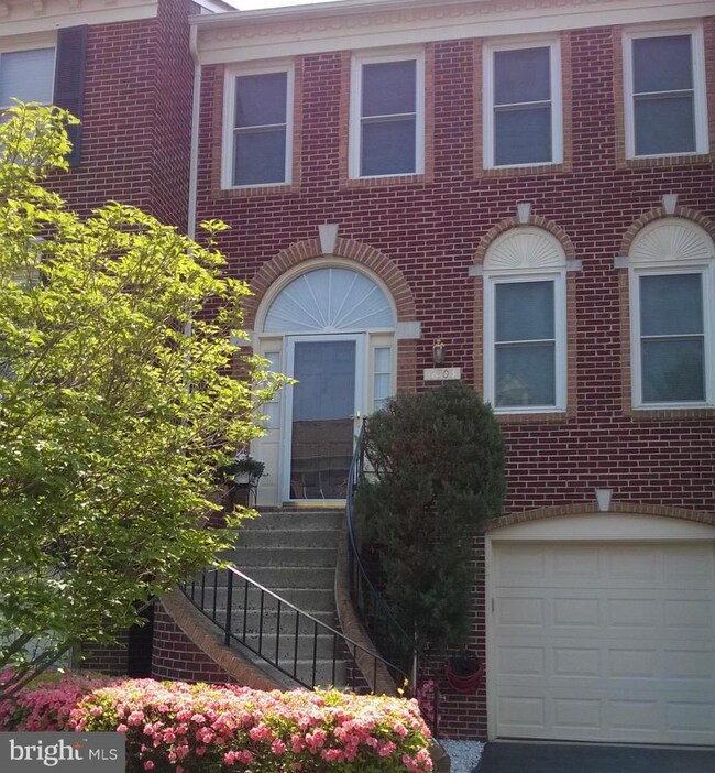 6803 Mclean Province Cir, Falls Church, VA 22043 - photo 5