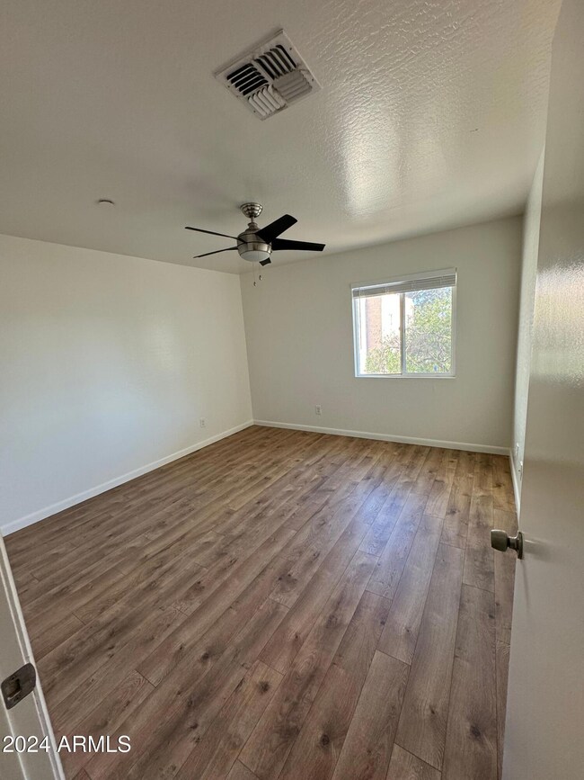 1916 N 32nd St unit U202, Phoenix, AZ 85008 - photo 6