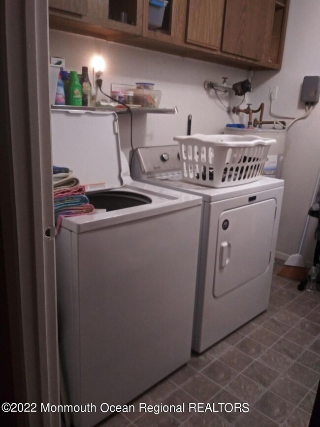 54B Easton Dr unit 61, Whiting, NJ 08759 - photo 5