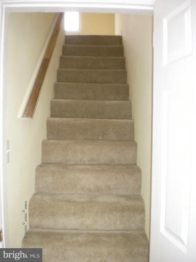 1603 Woodhill Ct, Hyattsville, MD 20785 - photo 6