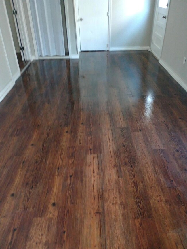 Details with hardwood / wood-style flooring