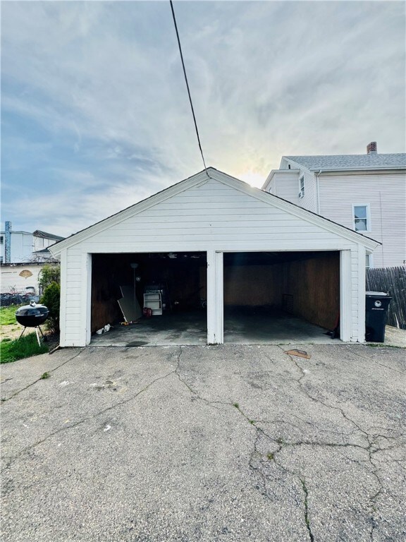 28 Slater St, Pawtucket, RI 02860 - photo 4