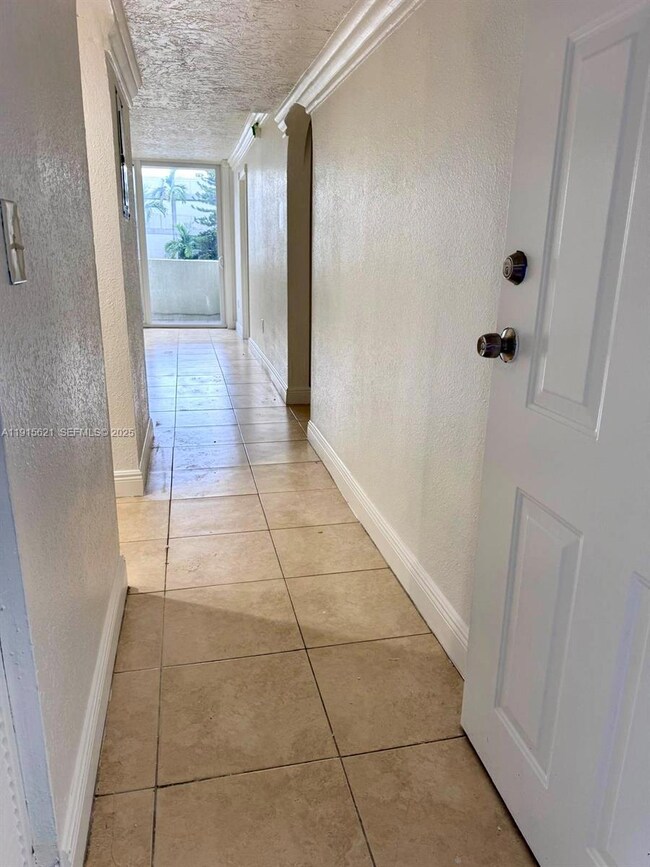 10090 NW 80th Ct unit 1329, Hialeah Gardens, FL 33016 - photo 3