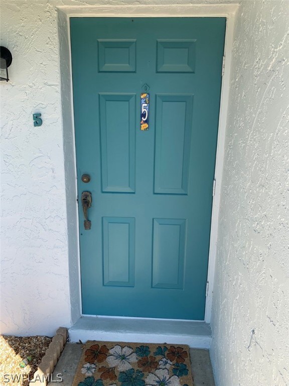 The front door is very inviting.