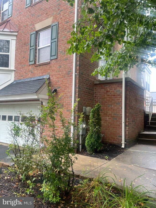 4610 Kings Mill Way, Owings Mills, MD 21117 - photo 2