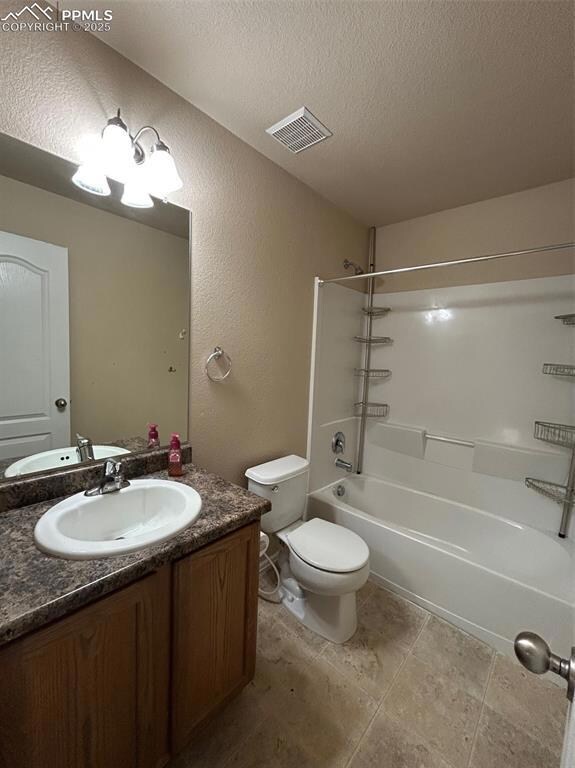 Full bathroom featuring washtub / shower combinati