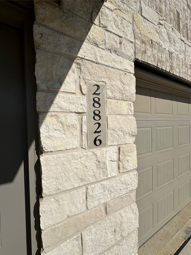 28826 Texas Plains Dr, Hockley, TX 77447 - photo 6