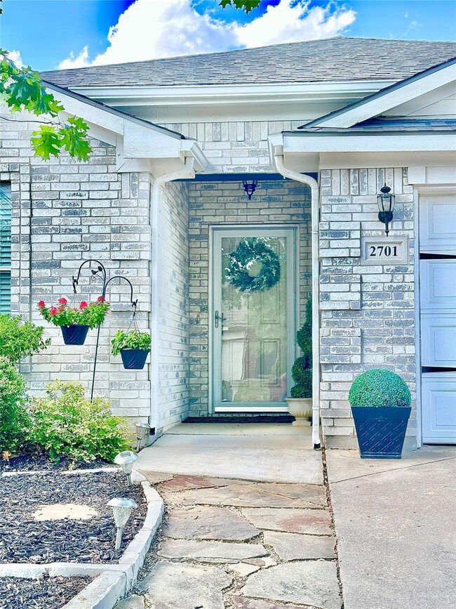 2701 Bissonet Dr, Denton, TX 76210 - photo 5