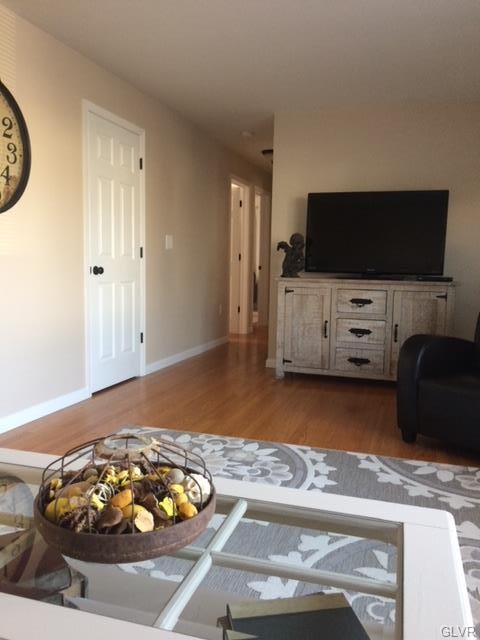 102 Porter St, Nazareth, PA 18064 - photo 6