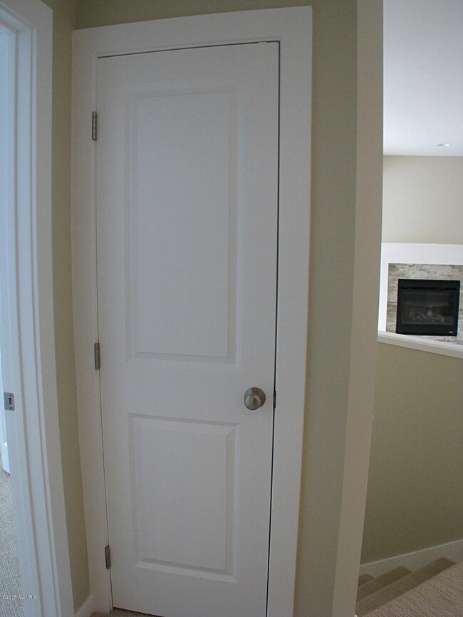2518 Nuttall Ct unit 29, Holland, MI 49424 - photo 5