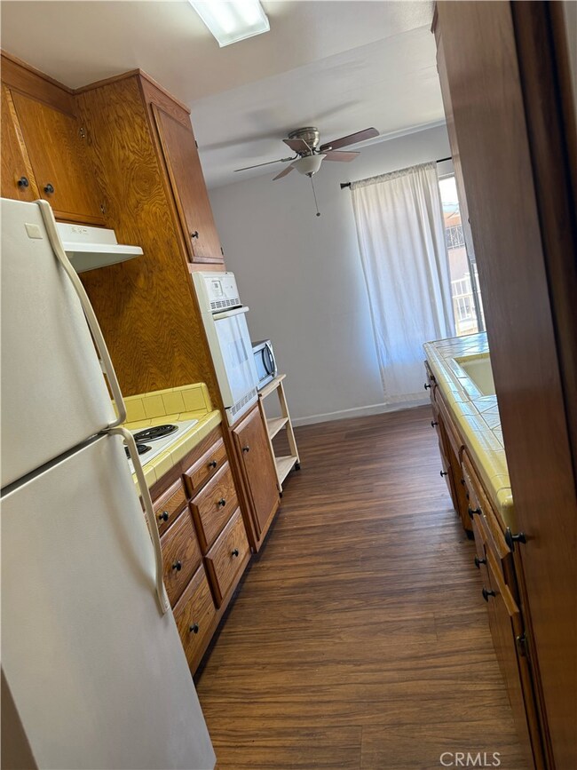 527 Cedar Ave unit 2M, Long Beach, CA 90802 - photo 6