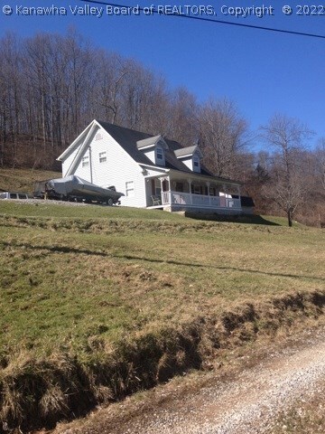 470 Starlight Rd, Alum Creek, WV 25003 - photo 2