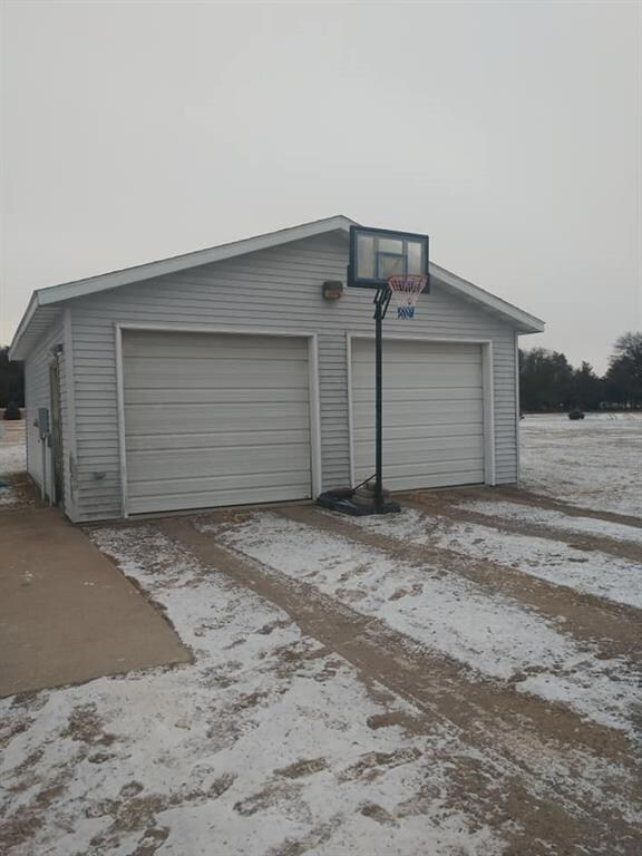 W14667 Old Highway 10, Fairchild, WI 54741 - photo 3