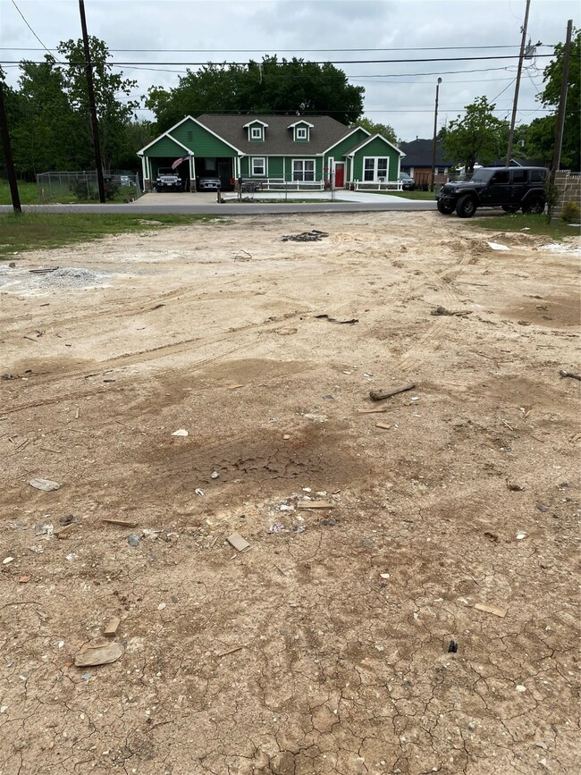 8419 James Franklin St, Houston, TX 77088 - photo 2