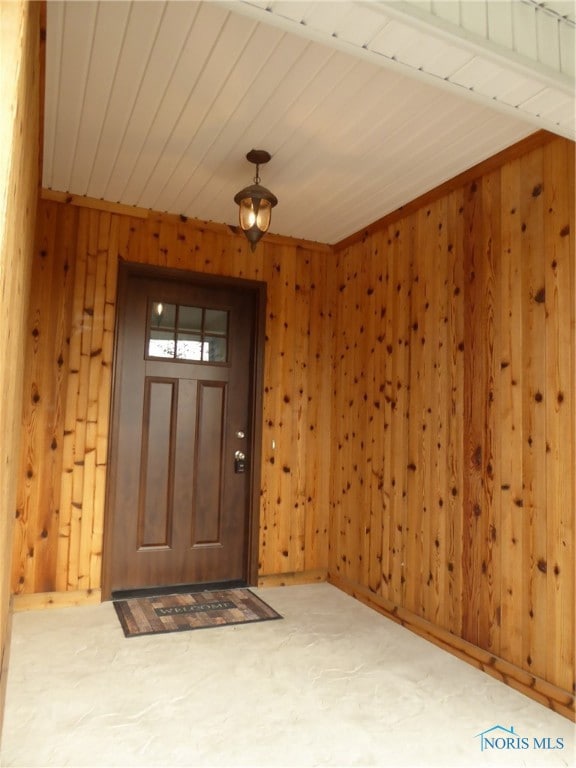 Inviting entrance.