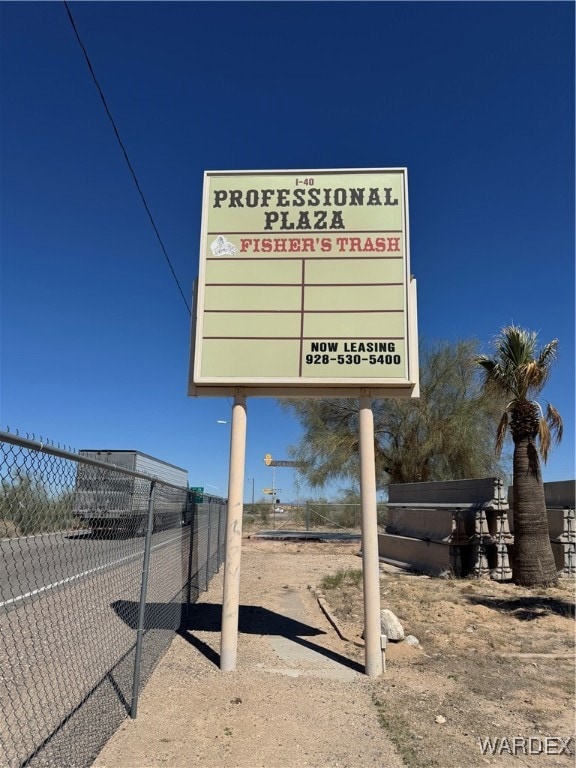 Plenty of frontage road and located between two in