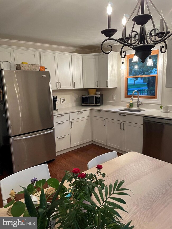 706 Maple Ct, Moorestown, NJ 08057 - photo 4