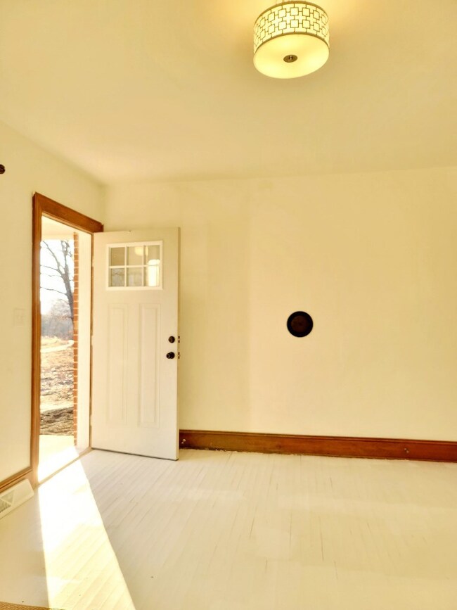 4146 Triangle School Rd, Callands, VA 24530 - photo 5