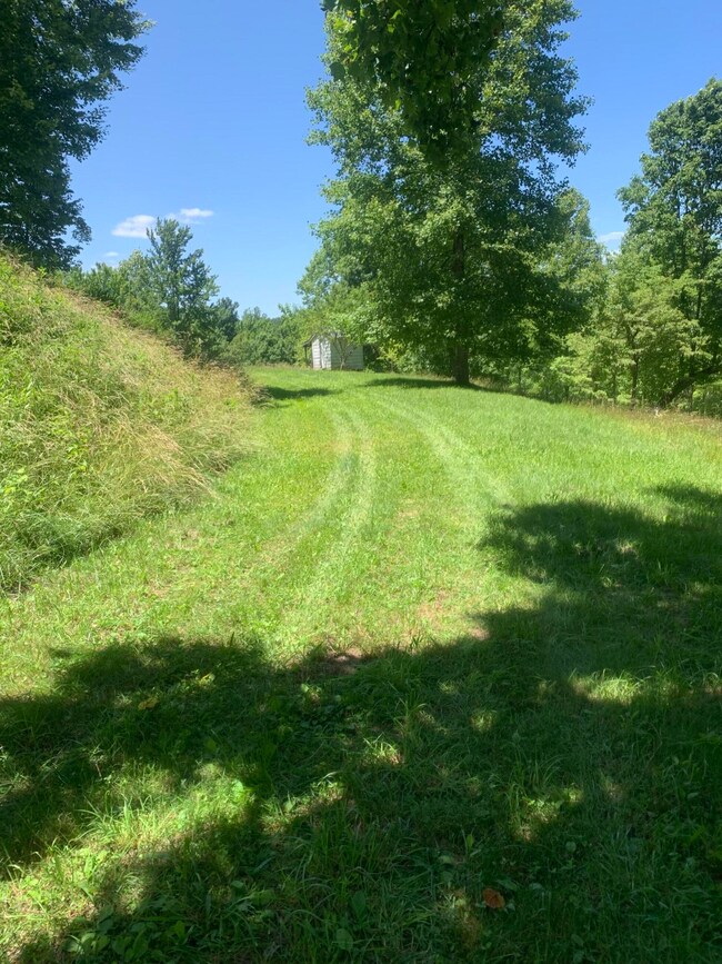 9999 Big Barn Rd, Tyner, KY 40486 - photo 5