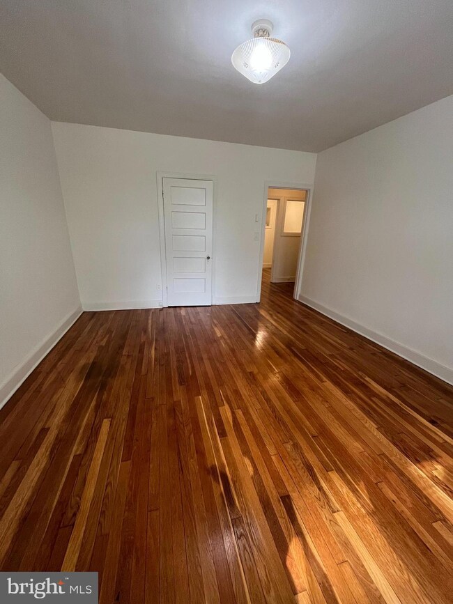 402 E Glendale Ave unit 10, Alexandria, VA 22301 - photo 3