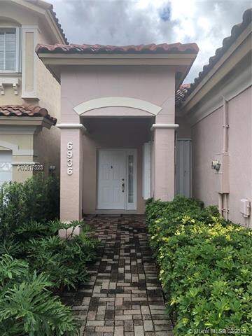 6936 NW 109th Ct, Doral, FL 33178 - photo 3