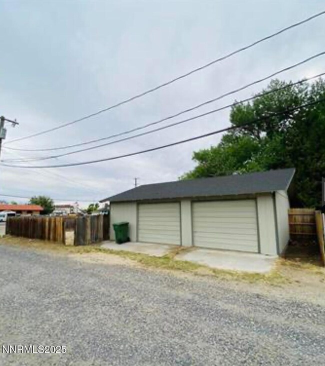 110 N Taylor St, Fallon, NV 89406 - photo 4