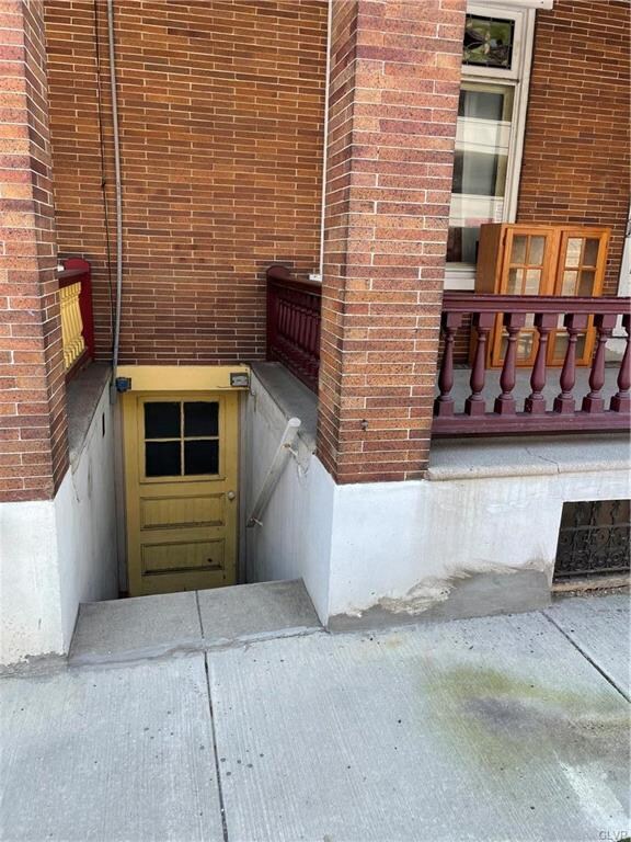 616 W Walnut St, Allentown, PA 18101 - photo 6