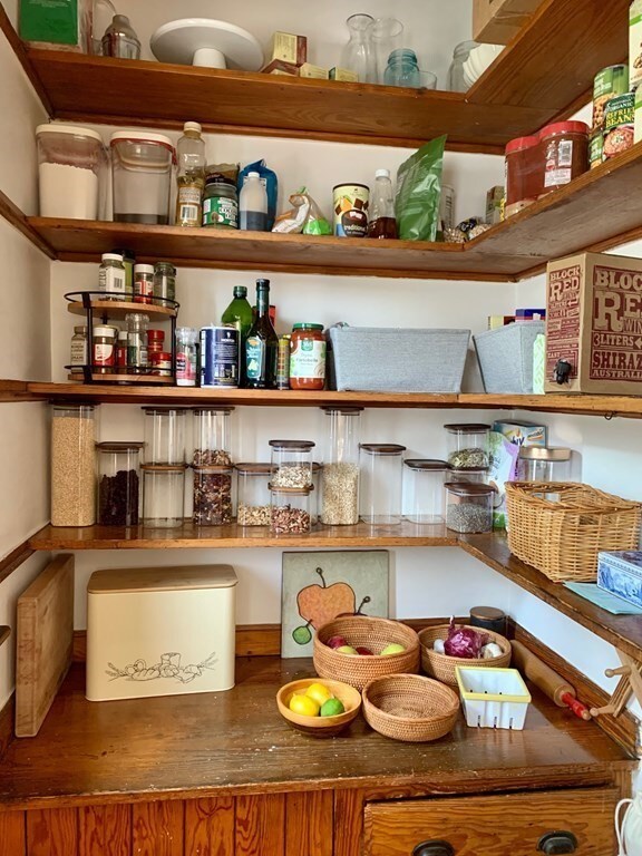 4 Linden Ct unit 2, Brookline, MA 02445 - photo 4