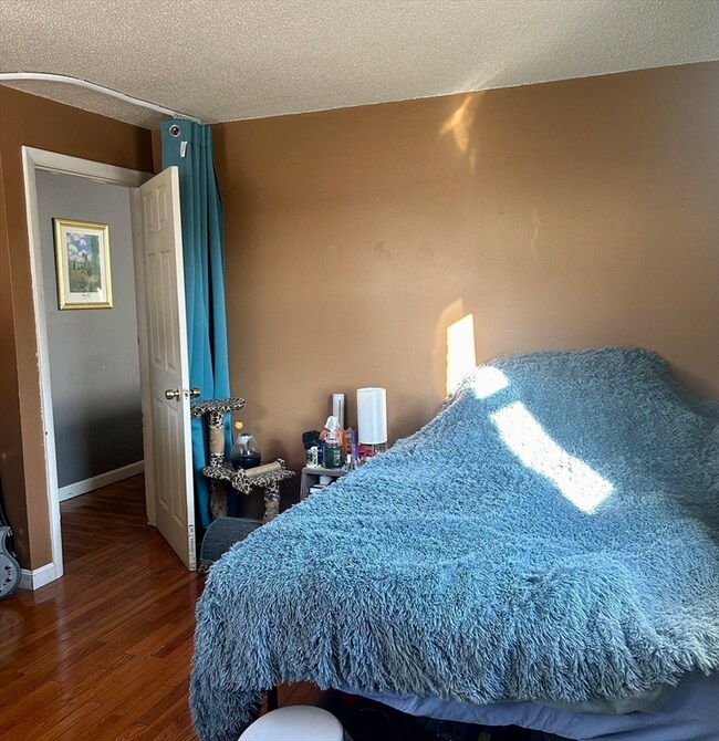 1040 Cove Rd unit 1, New Bedford, MA 02744 - photo 5