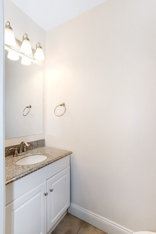 10 Flagg St unit 1, Woburn, MA 01801 - photo 4