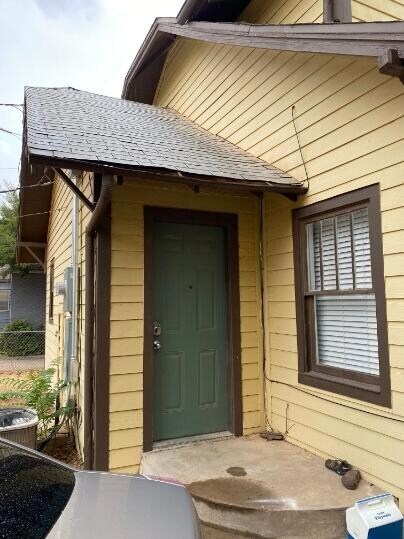 2305 14th St unit C, Lubbock, TX 79401 - photo 2