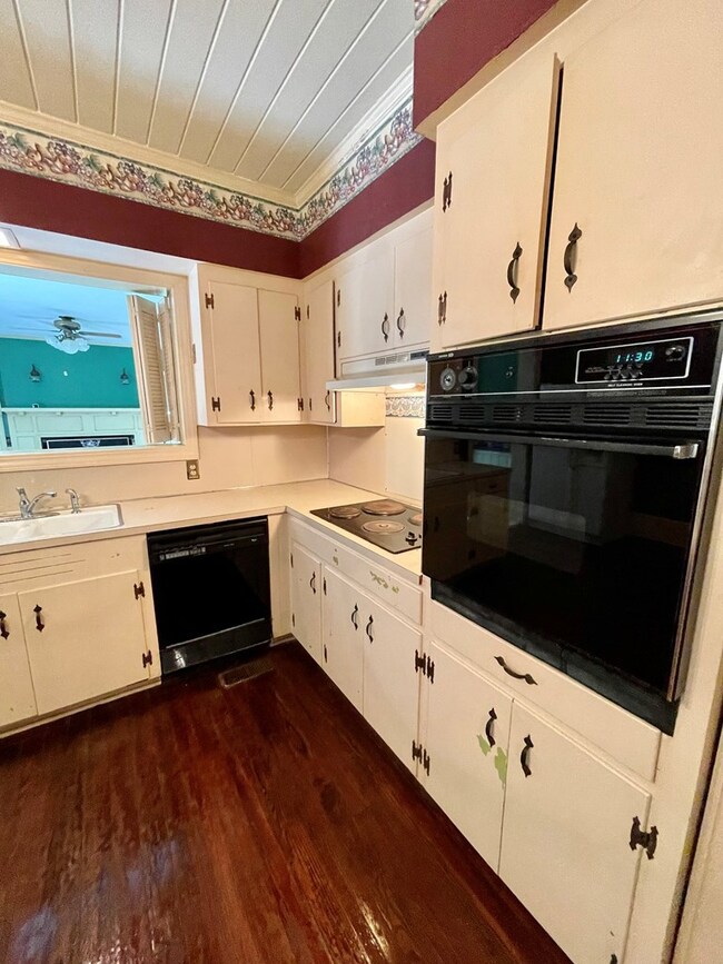 315 Main St, Enigma, GA 31749 - photo 3