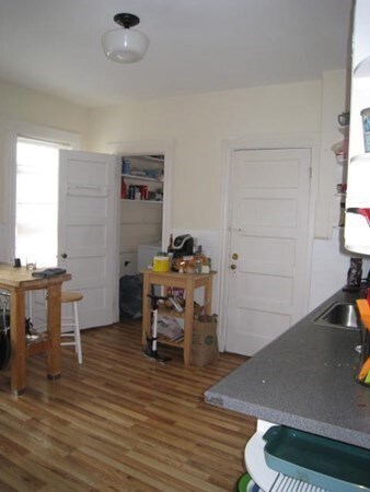 82 Lowell St unit 2, Somerville, MA 02143 - photo 5