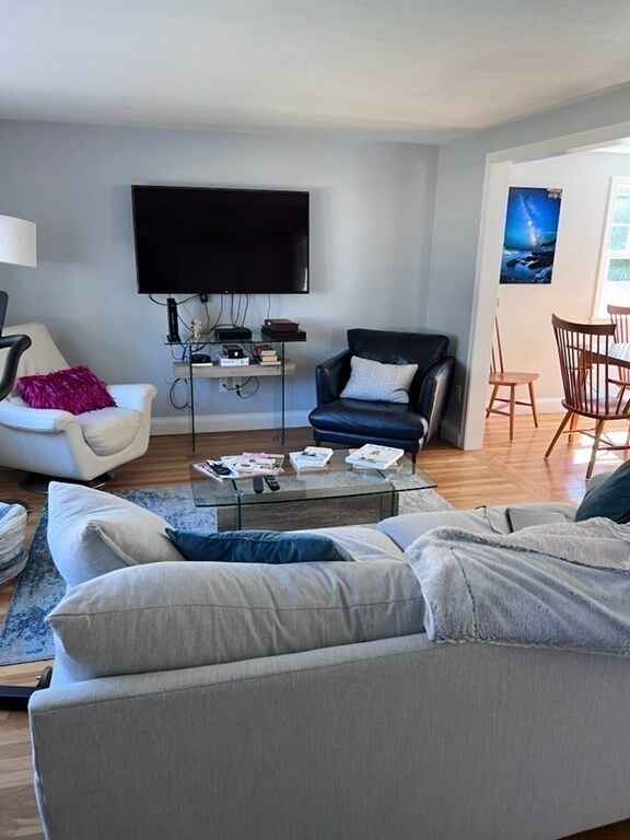 7 Tilton St unit WINTER, Newburyport, MA 01950 - photo 2