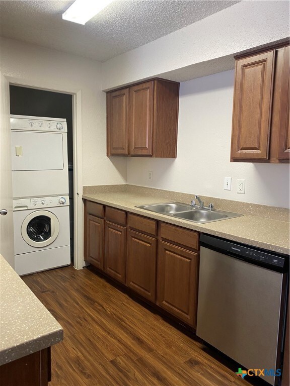 205 Craddock Ave unit E1, San Marcos, TX 78666 - photo 2