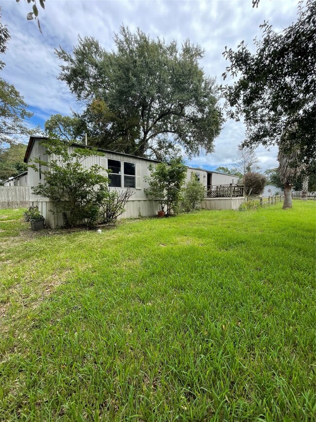 29703 Tilbury Ct, Magnolia, TX 77354 - photo 2