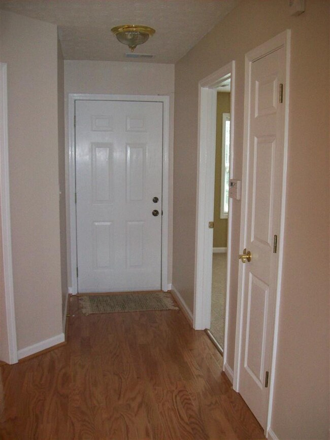 Foyer - Hardwood Floors