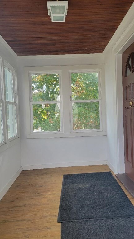 382 Baker St unit 1, West Roxbury, MA 02132 - photo 3