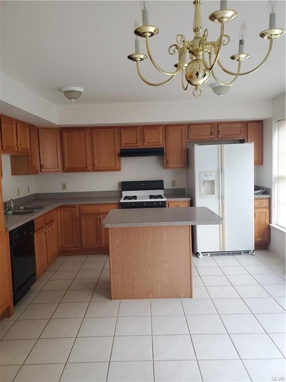 1810 Pinewind Dr, Alburtis, PA 18011 - photo 5