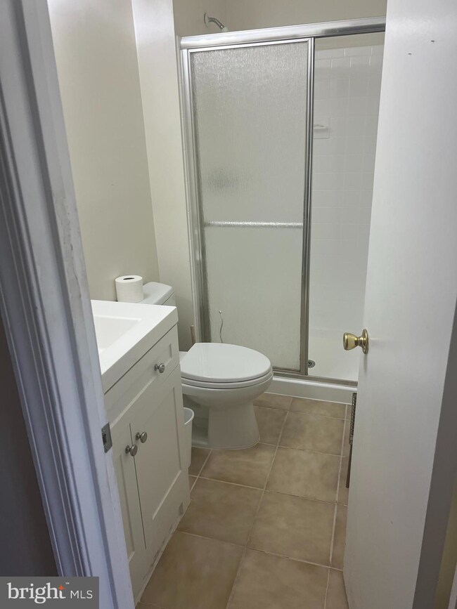 14 Normandy Square Ct unit 3BC, Silver Spring, MD 20906 - photo 7