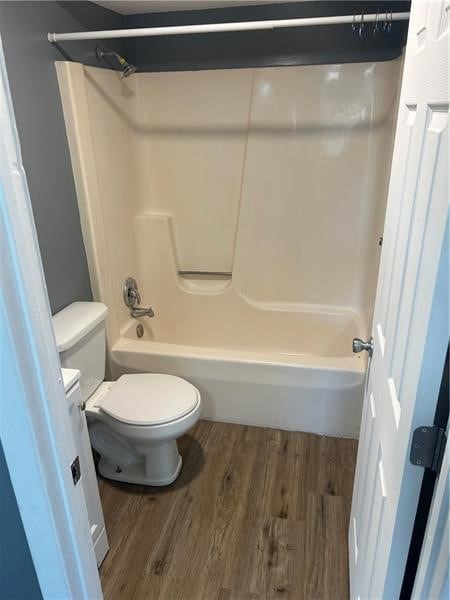 305 Bessemer Ave unit 3B, East Pittsburgh, PA 15112 - photo 4