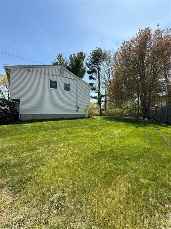 4 Fernandez Cir, Randolph, MA 02368 - photo 4